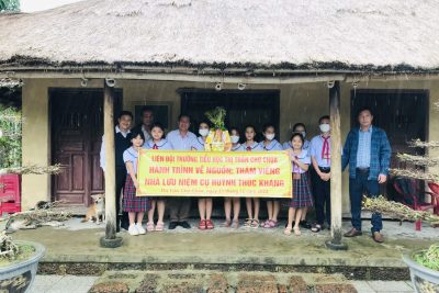 Hoạt động Uống nước nhớ nguồn – Thăm viếng nhà lưu niệm cụ Huỳnh Thúc Kháng – Năm học 2022-2023